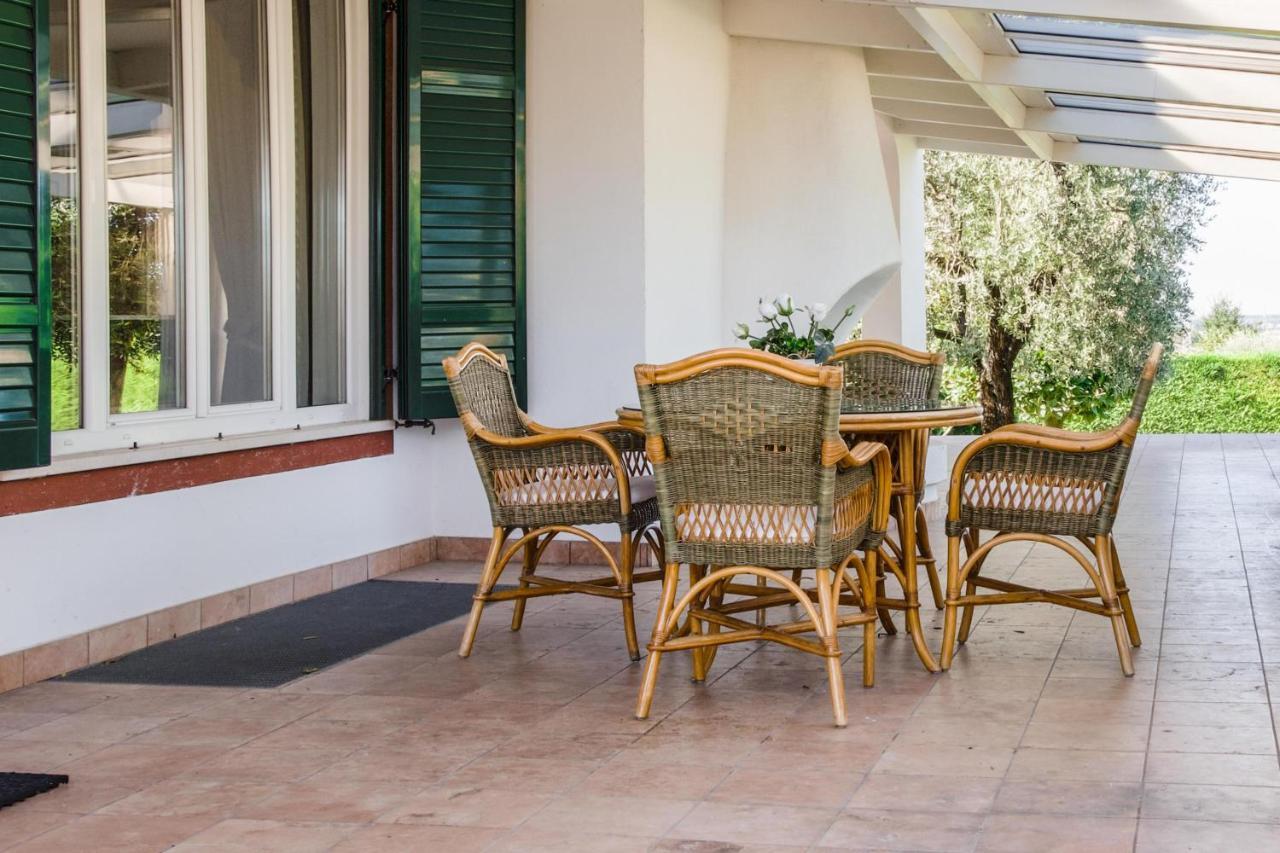 Villa Carini With 3000 Mq Garden & Heated Pool Castelnuovo del Garda Exterior foto
