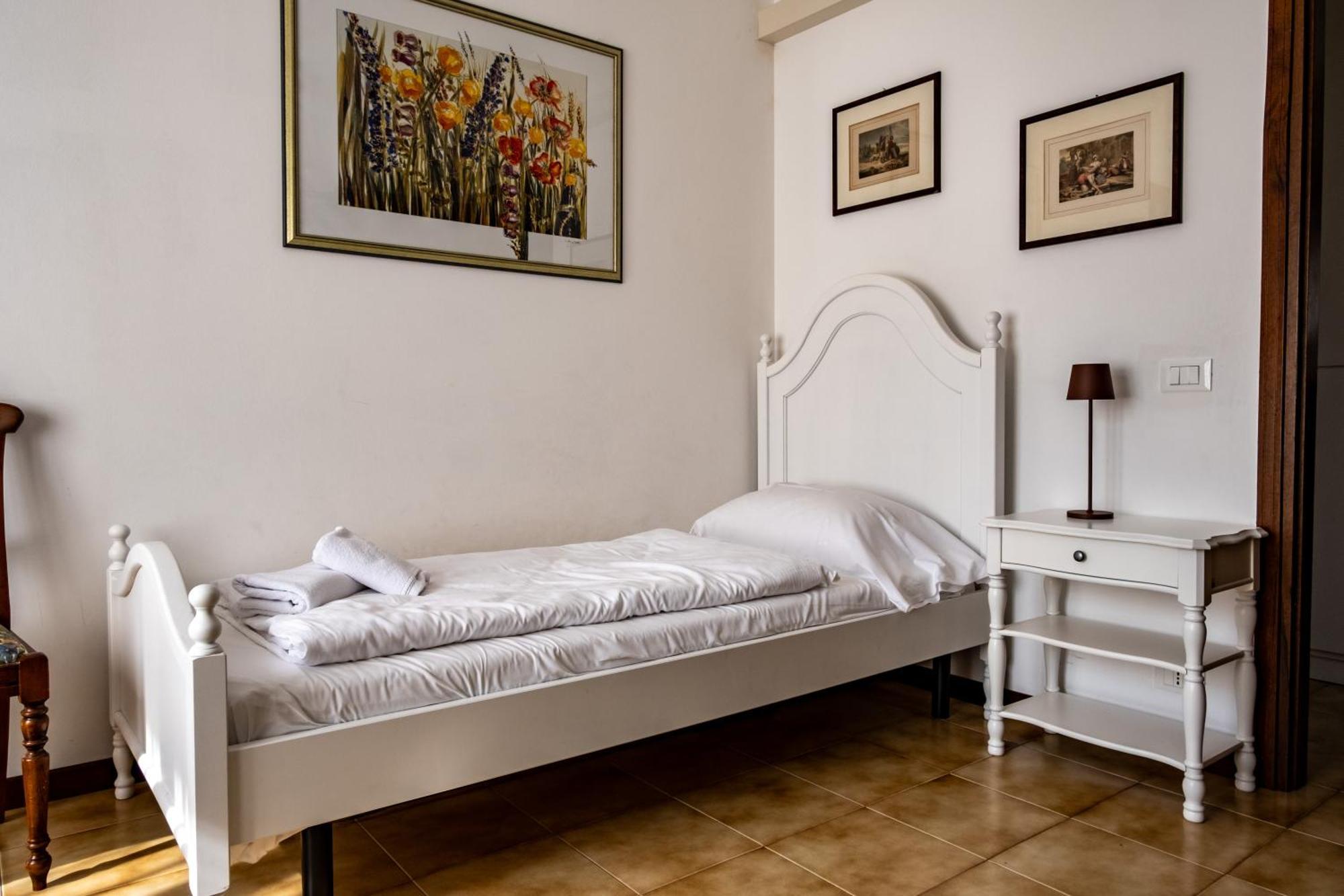 Villa Carini With 3000 Mq Garden & Heated Pool Castelnuovo del Garda Exterior foto