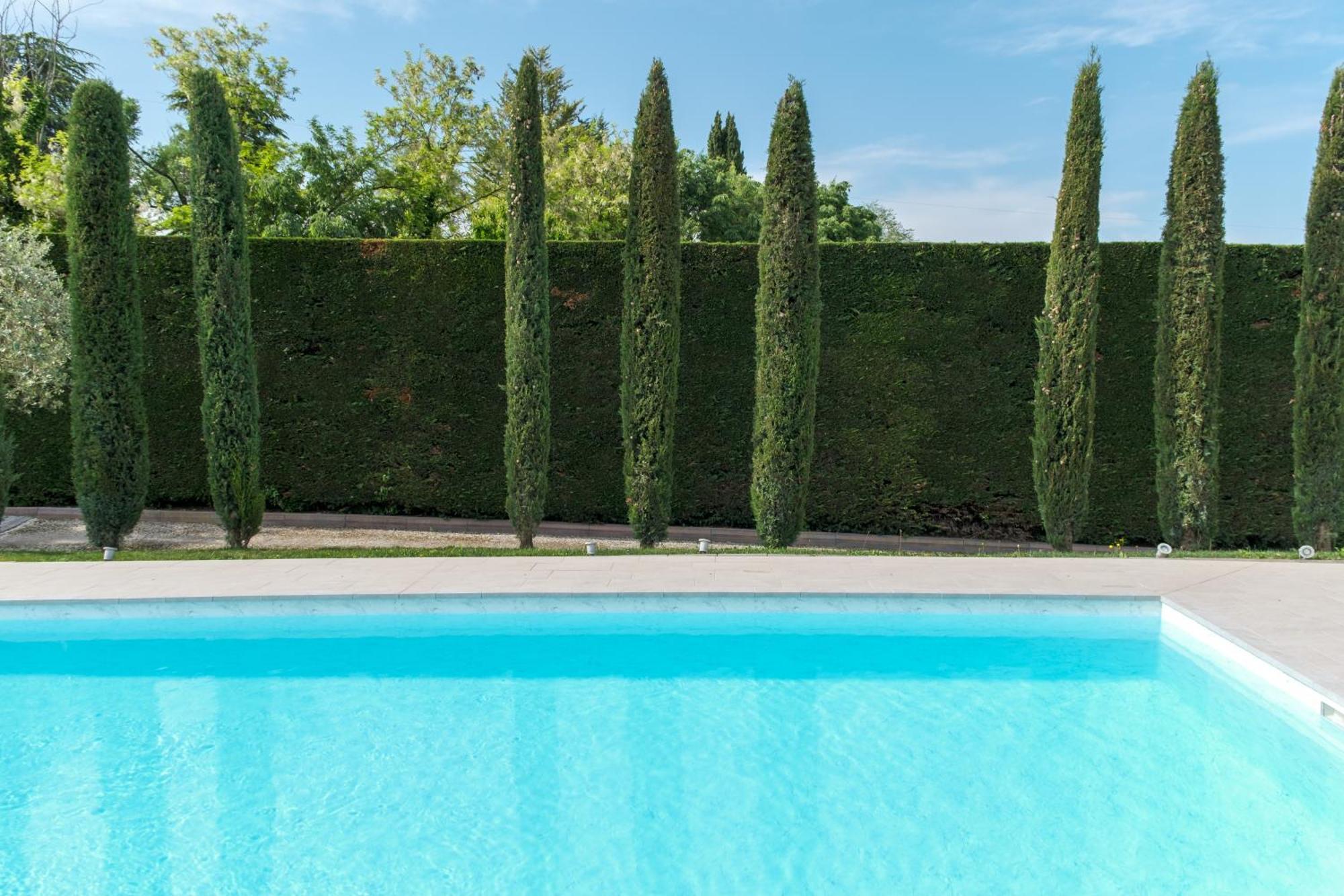 Villa Carini With 3000 Mq Garden & Heated Pool Castelnuovo del Garda Exterior foto