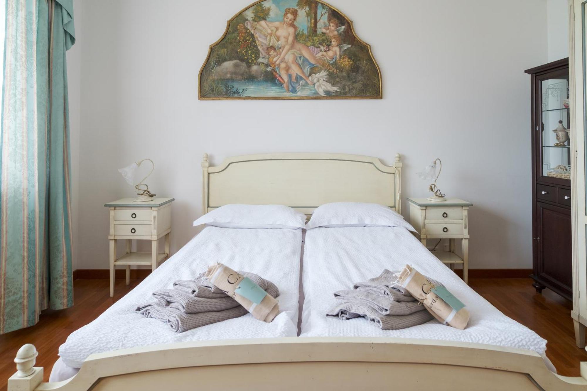 Villa Carini With 3000 Mq Garden & Heated Pool Castelnuovo del Garda Exterior foto